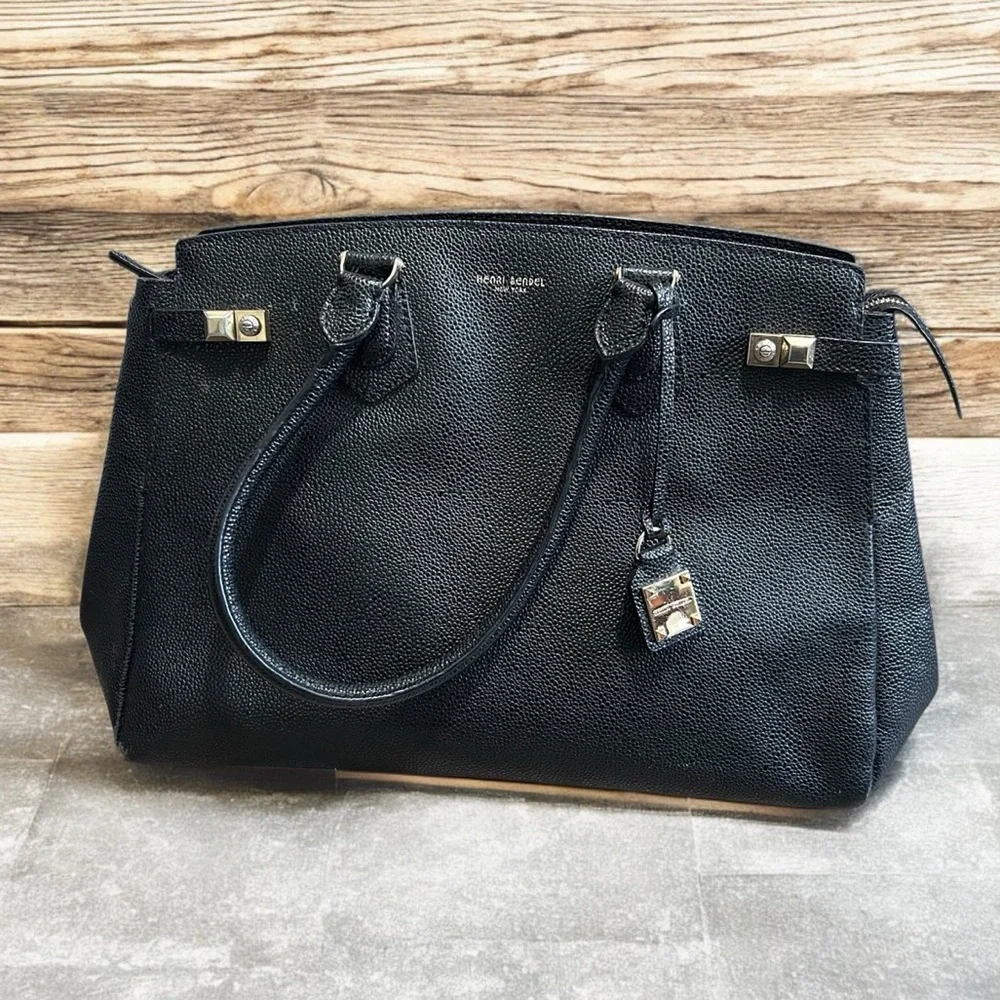 ⭐️Authentic HENRI BENDEL Carlyle Tote Black Pebble Leather Shoulder Bag Purse